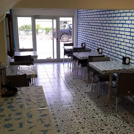 Mavi Liman *